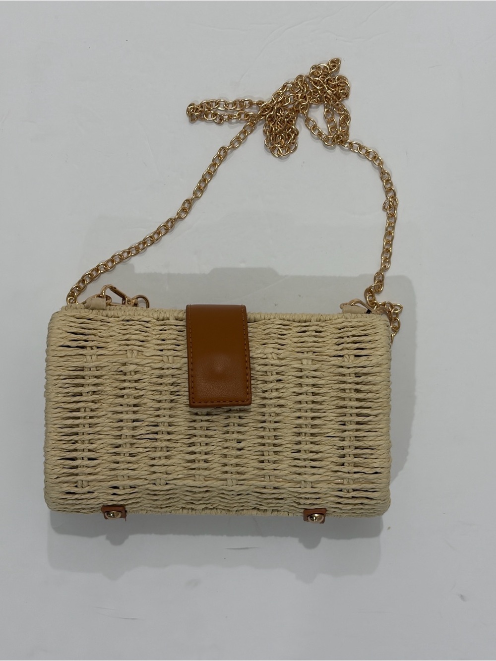 Shiraleah Straw like woven hinged Clutch with adjustable gold chain Strap